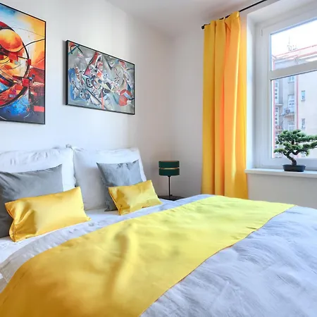 Flora Apartman *