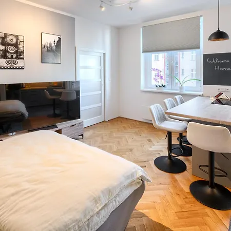 Apartman Flora